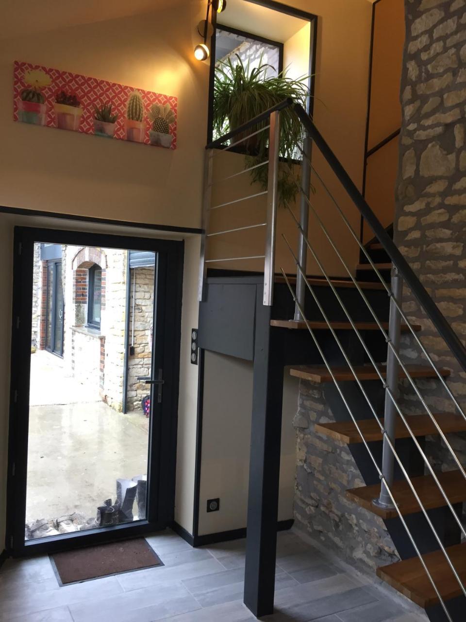 Le Rouge & Blanc Bed & Breakfast Saint-Maurice-le-Vieil Exterior foto