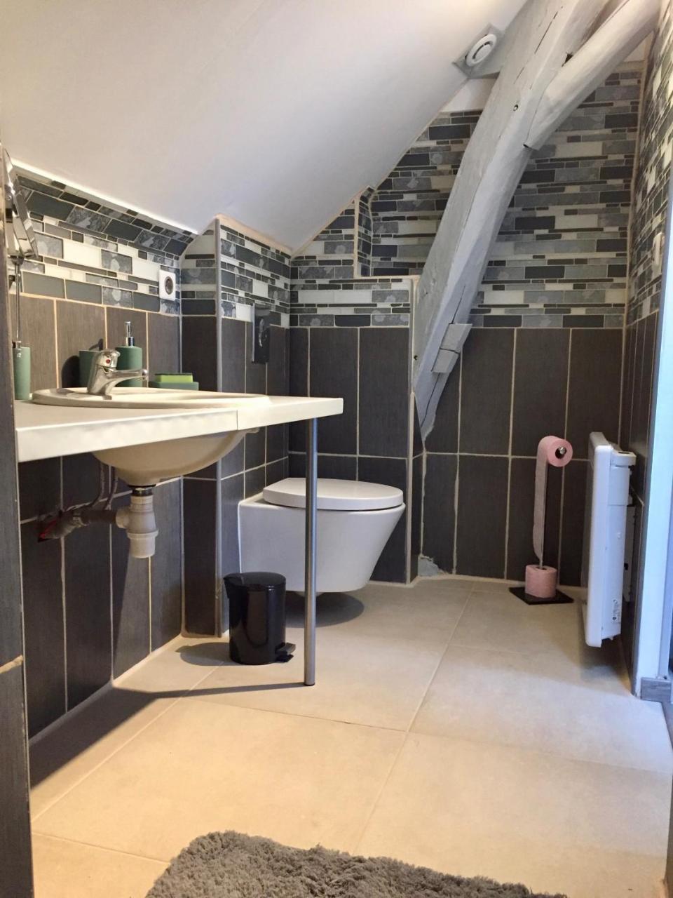 Le Rouge & Blanc Bed & Breakfast Saint-Maurice-le-Vieil Exterior foto